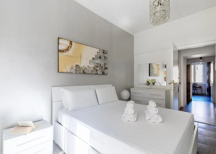 Hostly-the Piramide Soul Roma-10min To Colosseum Apartment
