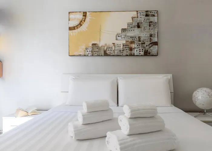 Hostly-the Piramide Soul Roma-10min To Colosseum Apartment *